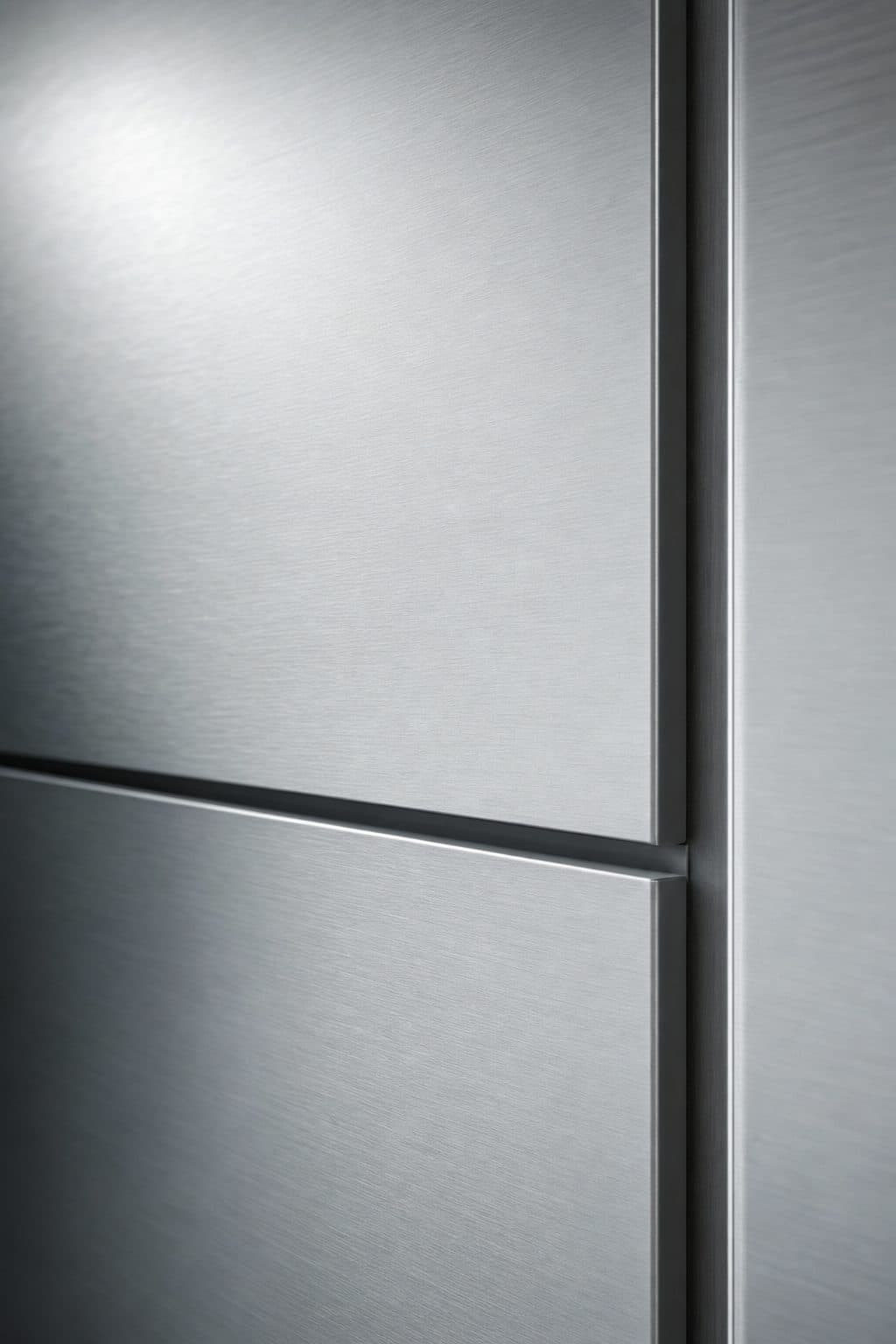 CONTINO, surfaces aluminium brossé